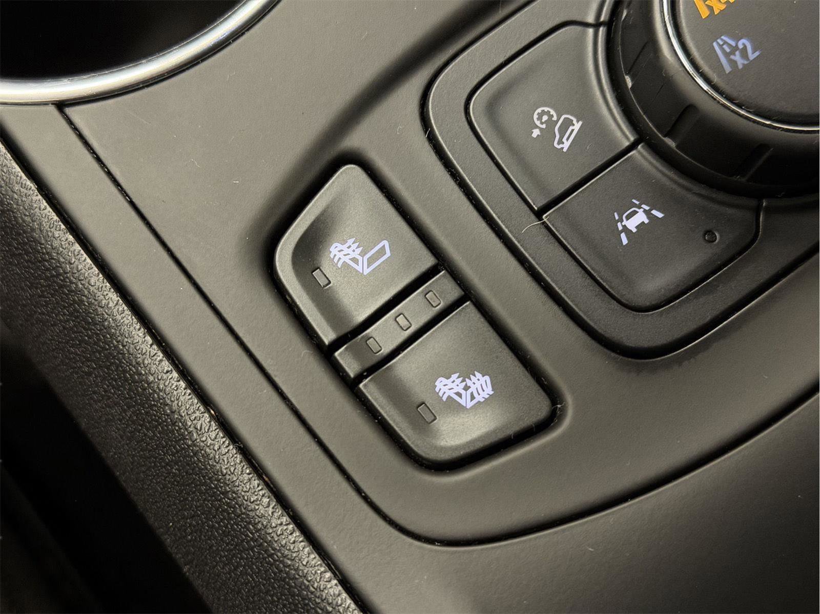 Certified 2023 GMC Terrain SLE w/ Driver Convenience Package image 37