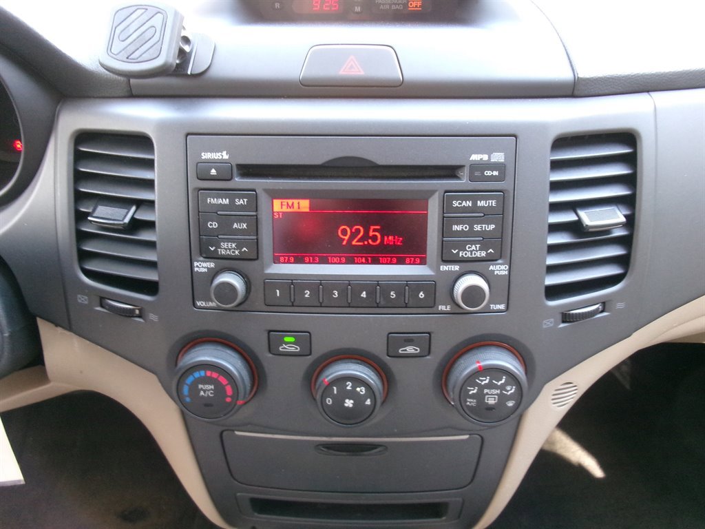 Used 2010 Kia Optima LX w/ Convenience Pkg image 30