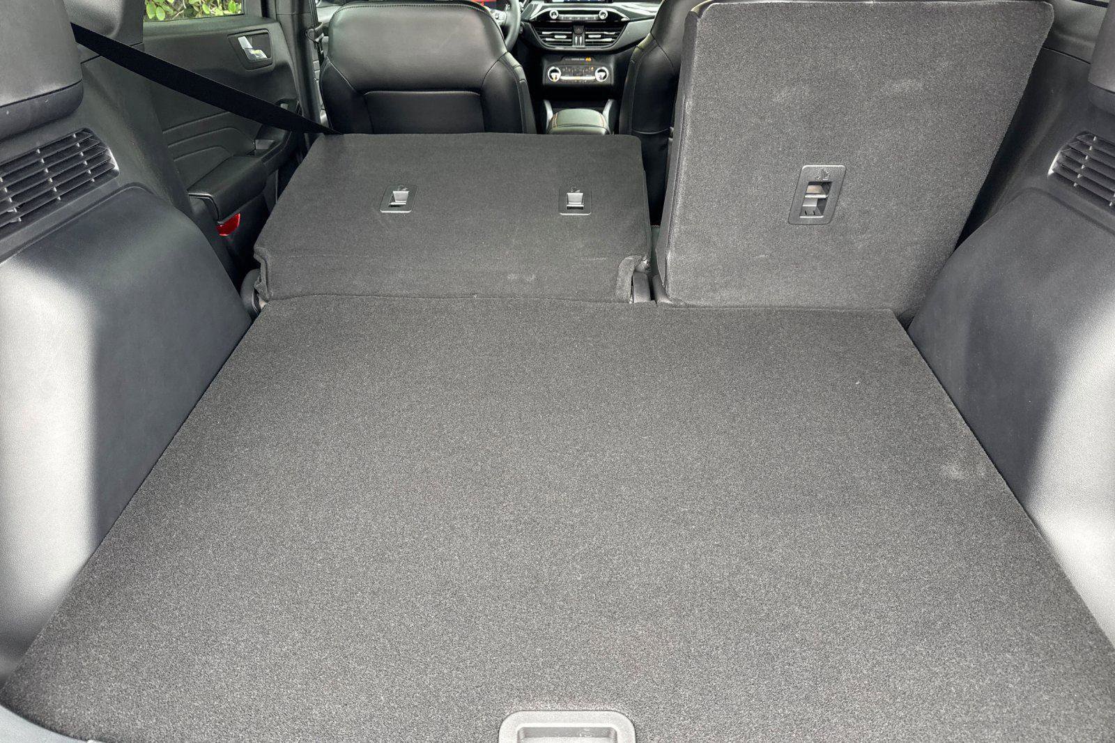 New 2025 Ford Escape ST-Line Select image 12