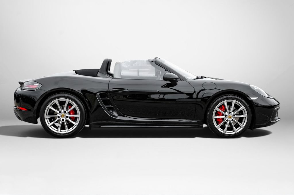 Used 2018 Porsche 718 Boxster S RWD image 7