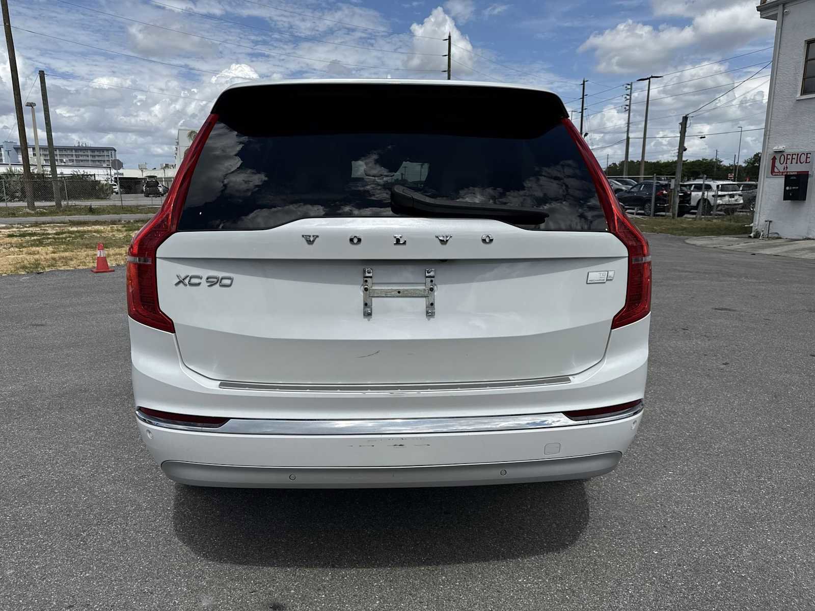 Used 2022 Volvo XC90 T8 Inscription image 5