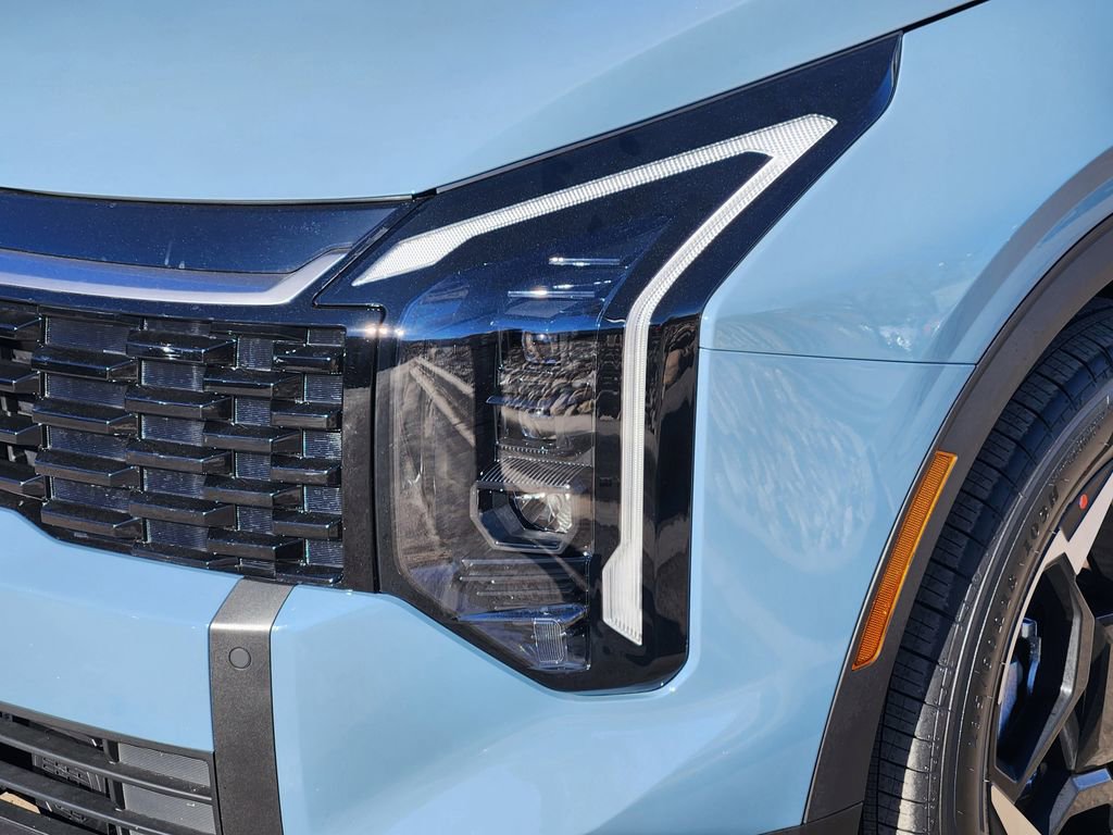 Certified 2026 Kia Sportage EX w/ EX Panoramic Sunroof Package image 8