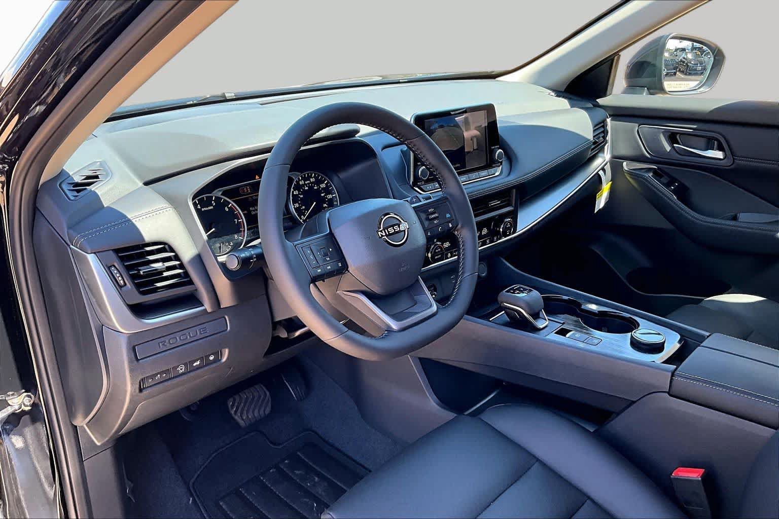 New 2026 Nissan Rogue Dark Armor AWD/4WD image 8