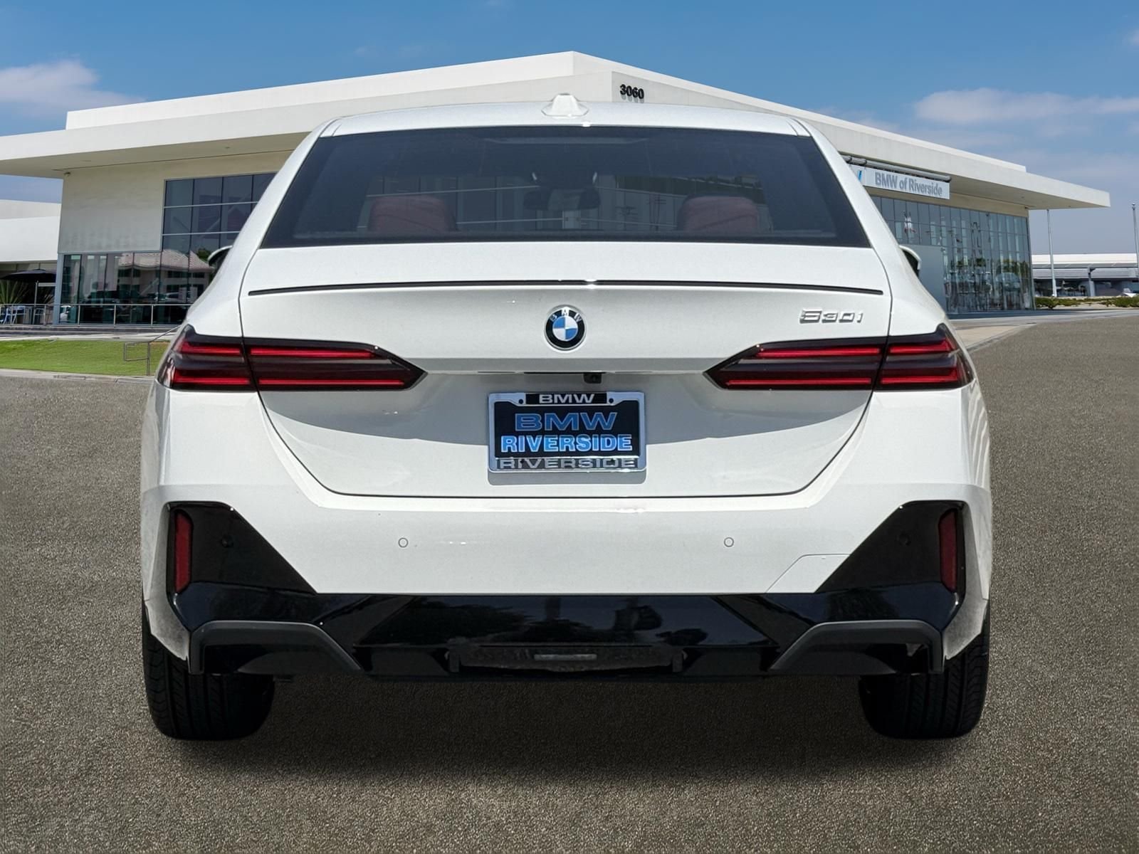 New 2027 BMW 530i RWD image 9