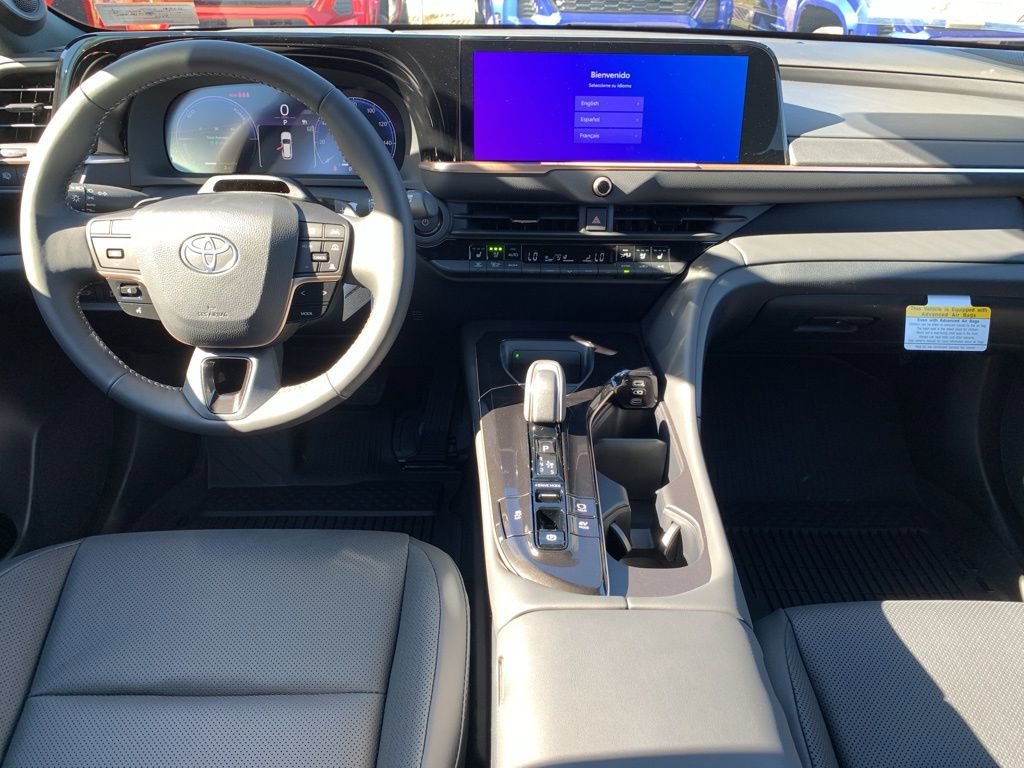 New 2025 Toyota Crown Signia image 15