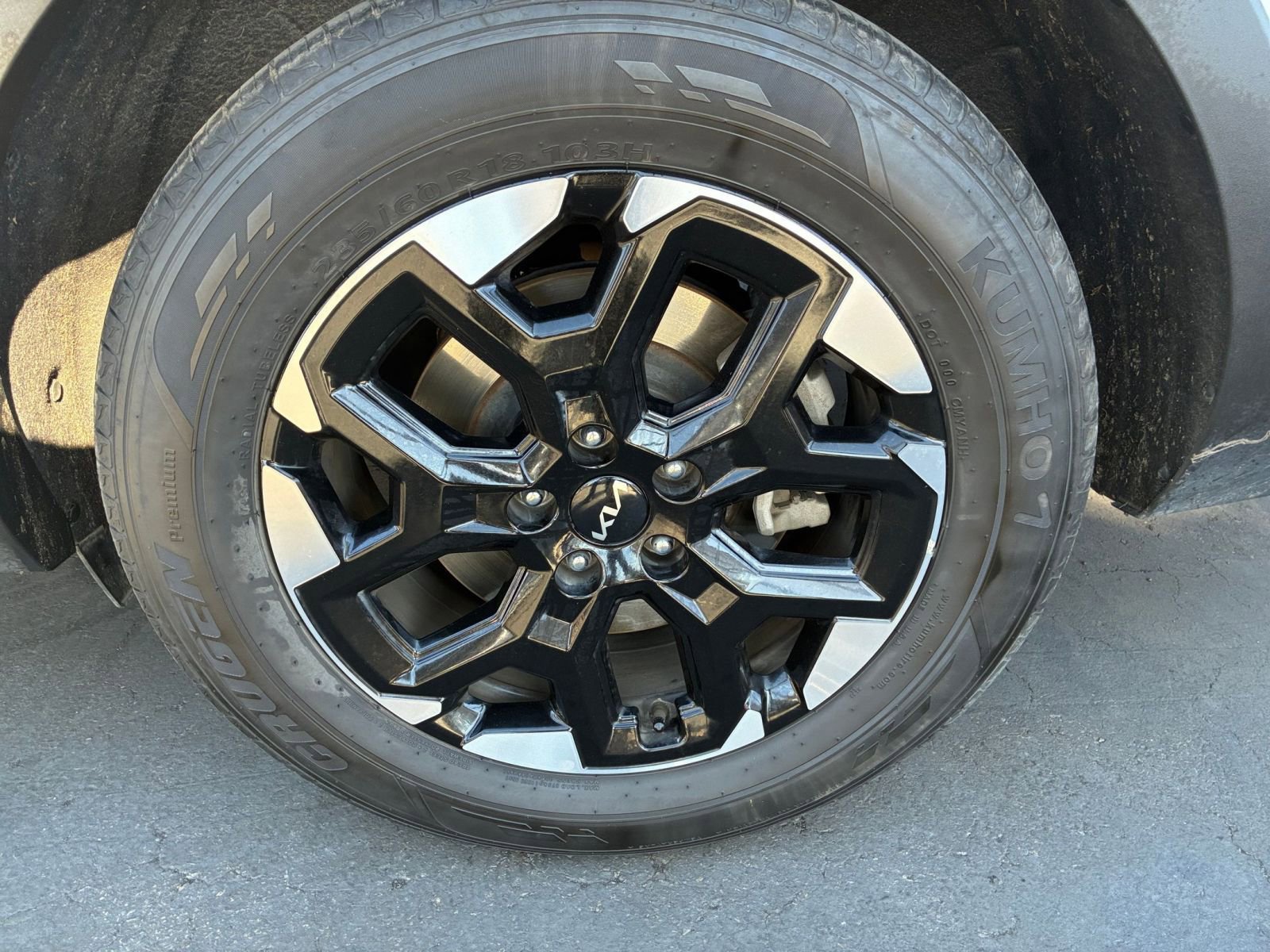 Used 2024 Kia Sorento S FWD image 33