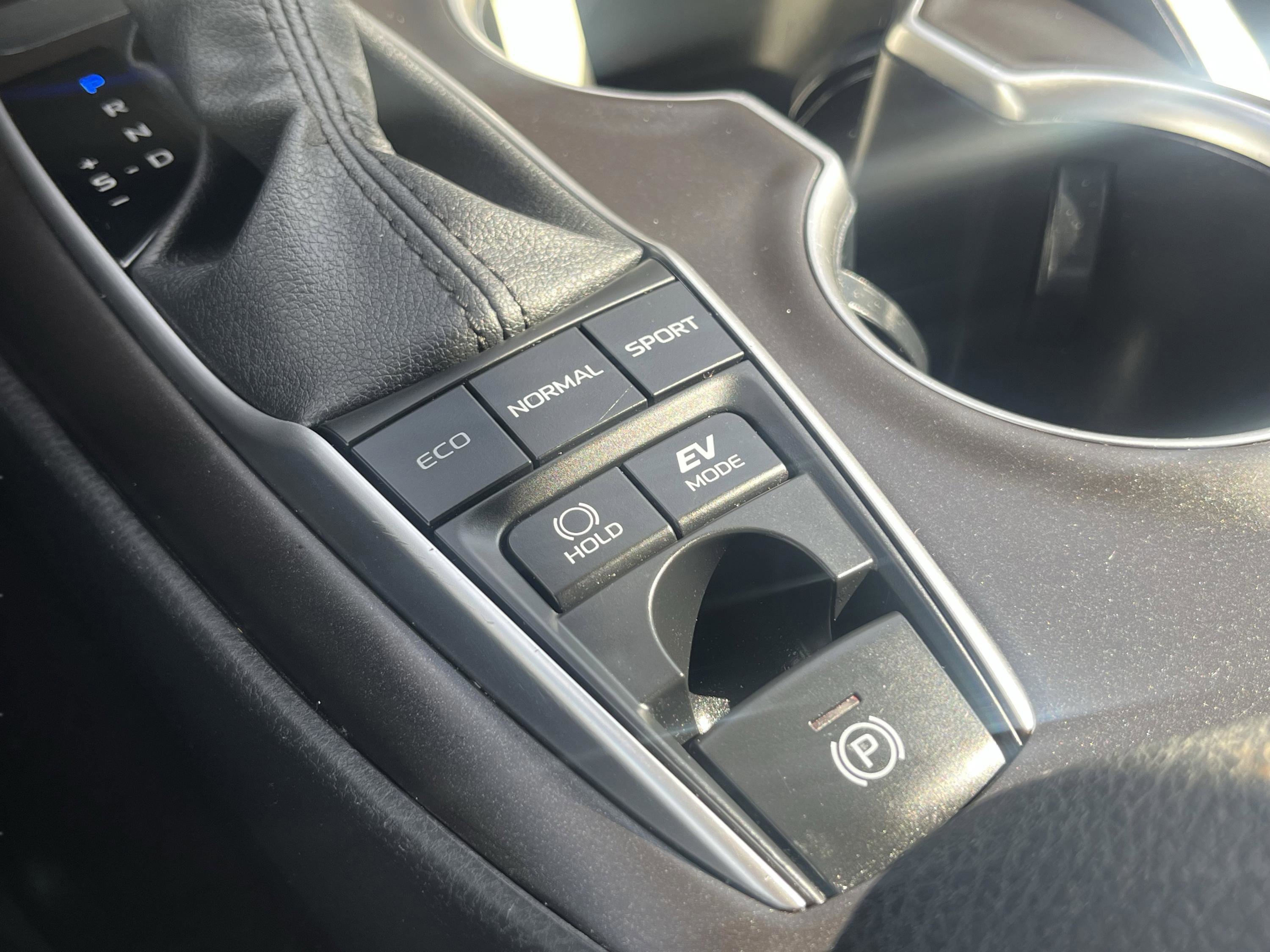 Used 2024 Toyota Camry LE FWD image 19