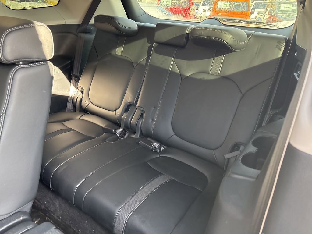 Used 2025 Honda Pilot EX-L image 15