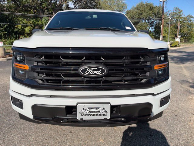 Used 2024 Ford F150 XLT w/ XLT Black Appearance Package RWD image 8