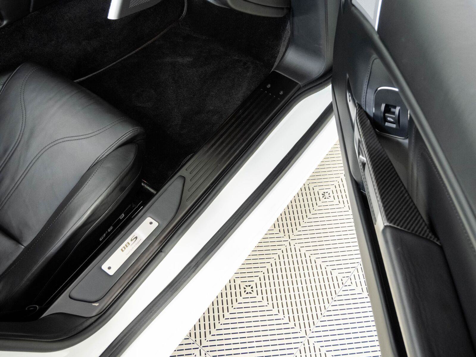 Used 2011 Aston Martin DBS Volante RWD image 19