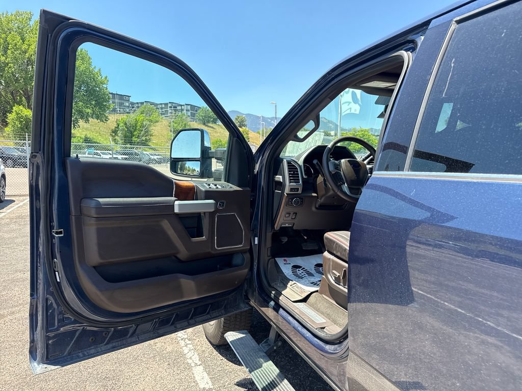 Used 2017 Ford F250 King Ranch w/ King Ranch Ultimate Package AWD/4WD image 10