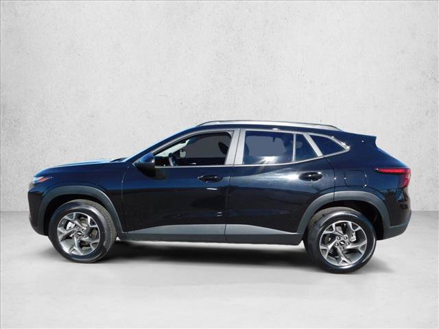 Used 2025 Chevrolet Trax LT FWD image 15