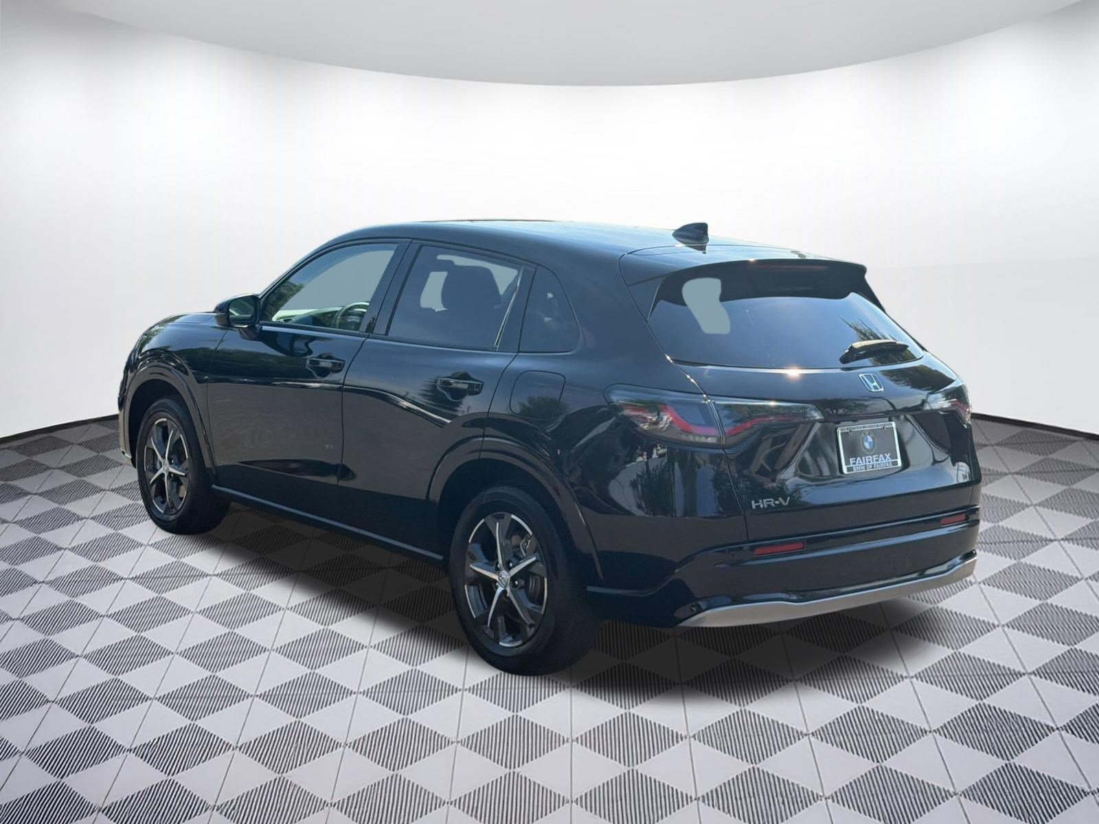 Used 2025 Honda HR-V EX-L image 3