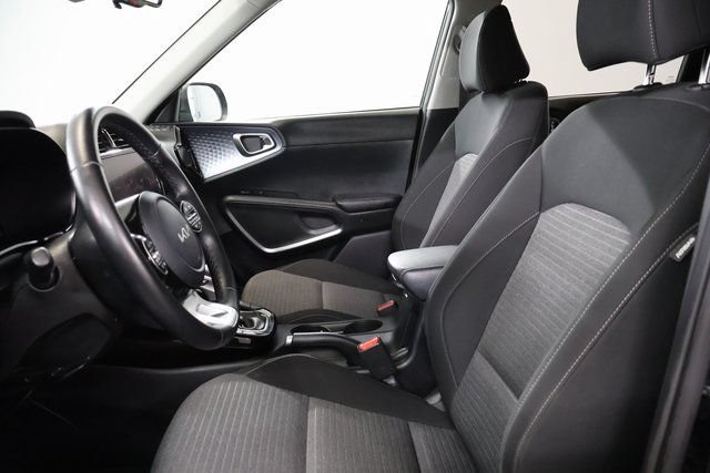 Used 2023 Kia Soul EX FWD image 12