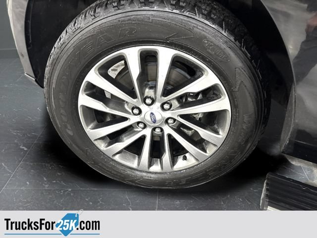 Used 2018 Ford Expedition Max Limited w/ Equipment Group 301A AWD/4WD image 41