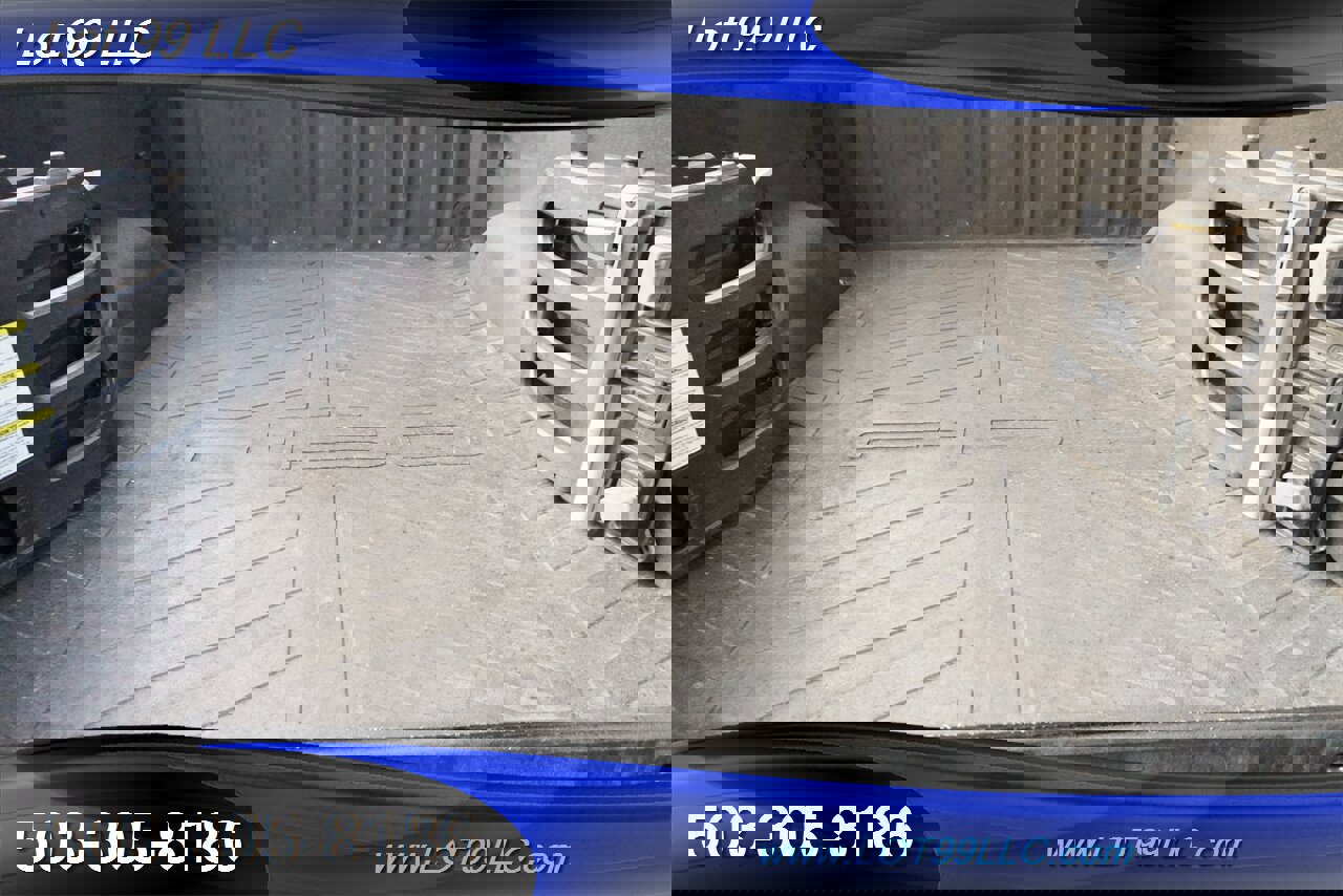 Used 2013 Ford F150 Raptor w/ Luxury Equipment Group image 17