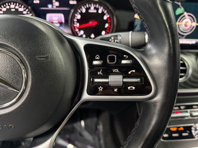 Used 2019 Mercedes-Benz E 300 4MATIC image 24