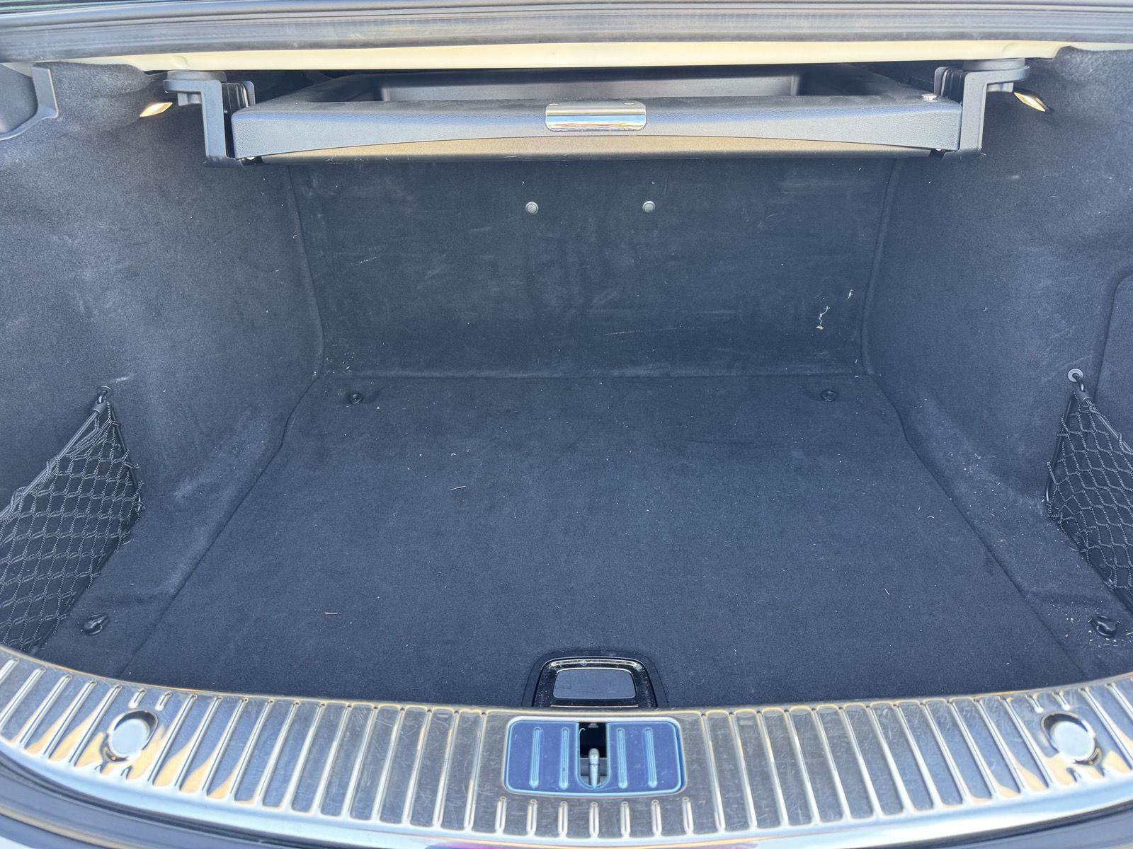 Used 2018 Mercedes-Benz S 560 Sedan image 24