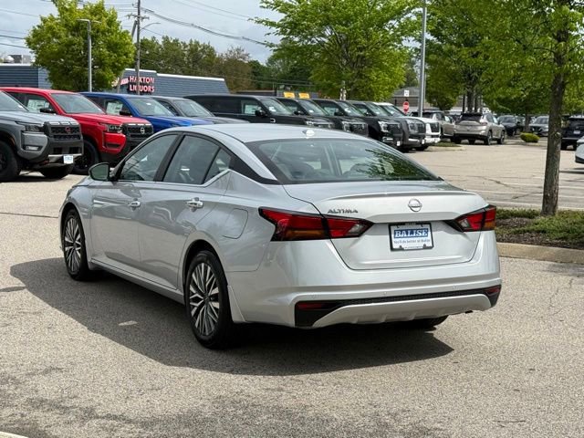 Certified 2025 Nissan Altima 2.5 SV FWD image 6