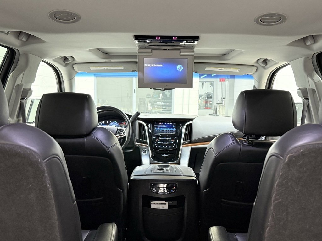 Used 2017 Cadillac Escalade Premium Luxury w/ LPO, Radiant Package image 38