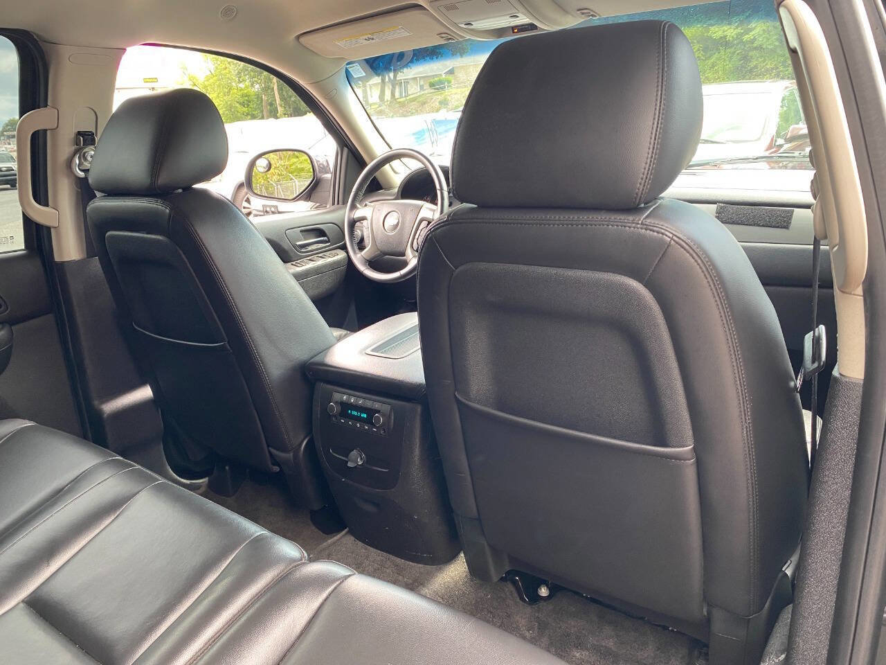 Used 2011 Chevrolet Tahoe LT w/ Suspension Package, Off-Road image 28