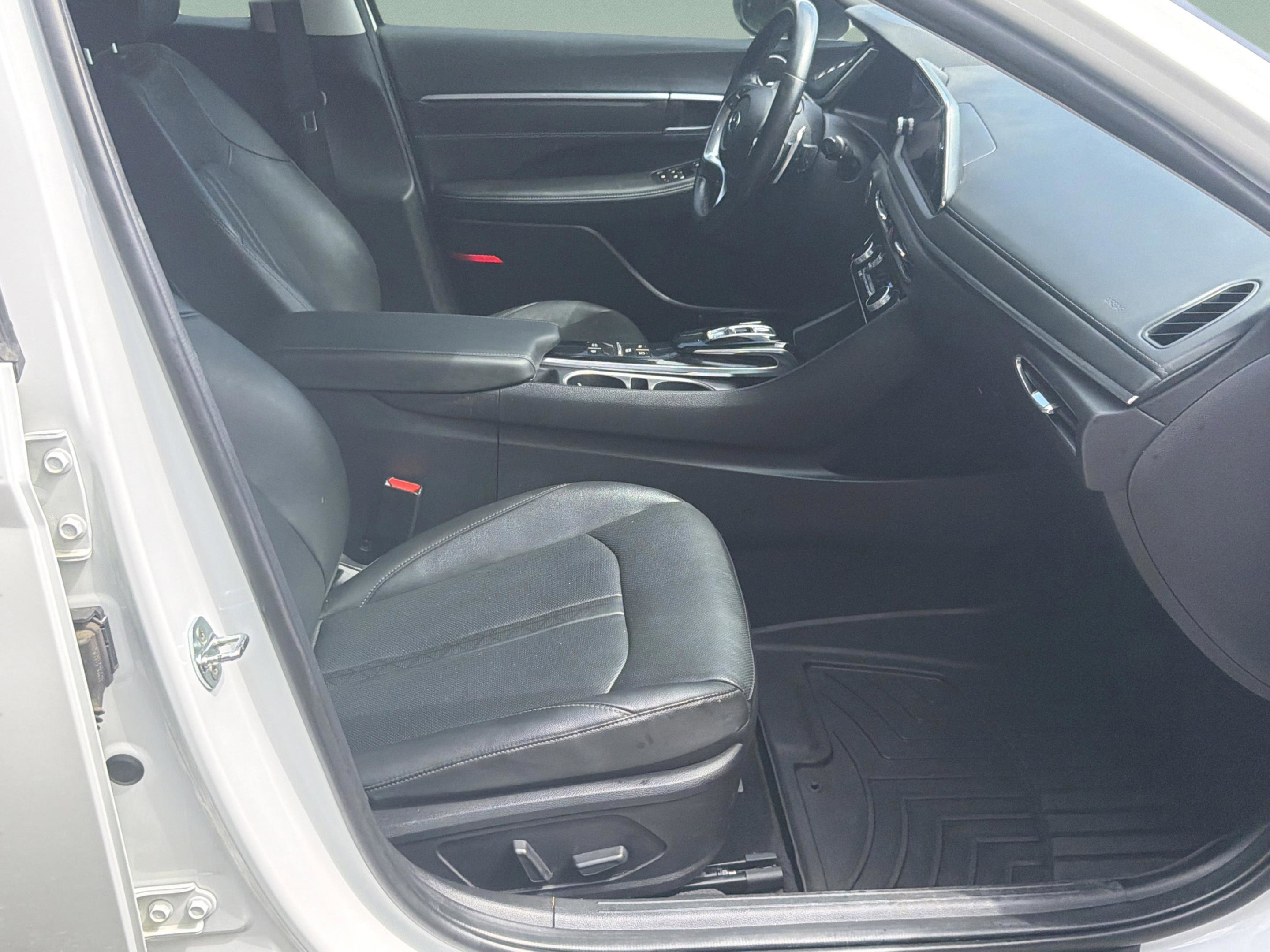 Used 2022 Hyundai Sonata Limited FWD image 19
