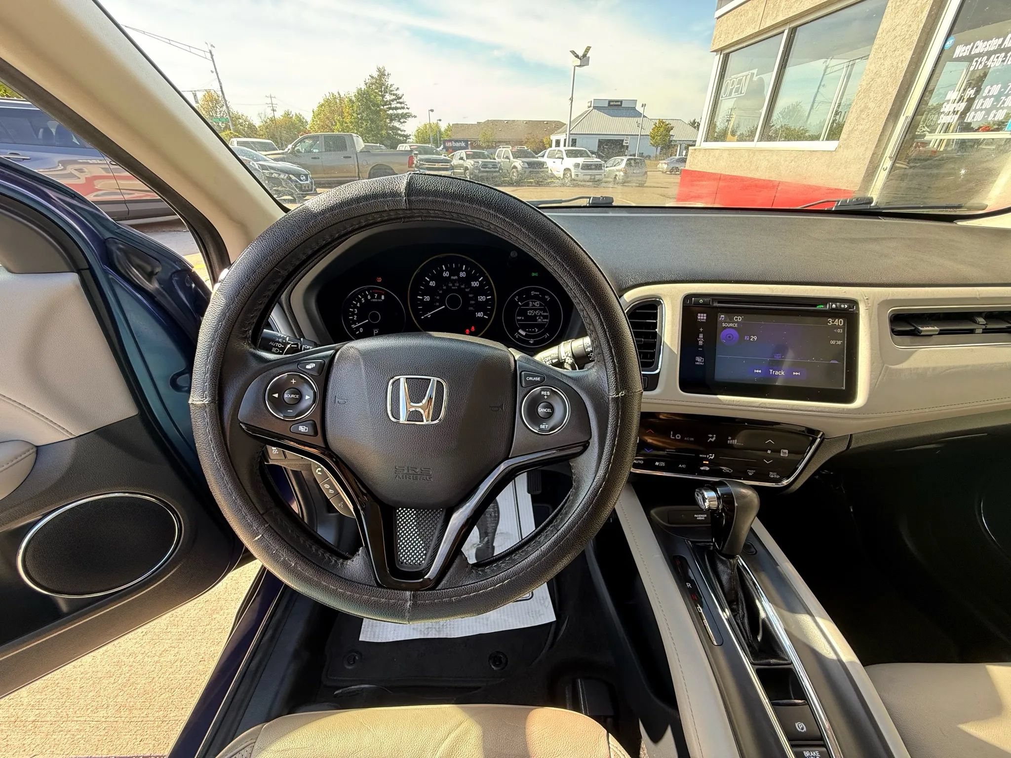 Used 2017 Honda HR-V EX-L image 16