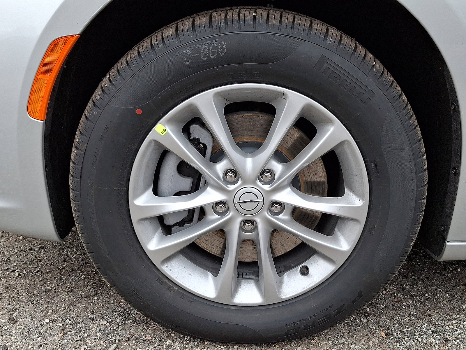 New 2026 Chrysler Pacifica Select AWD/4WD image 5