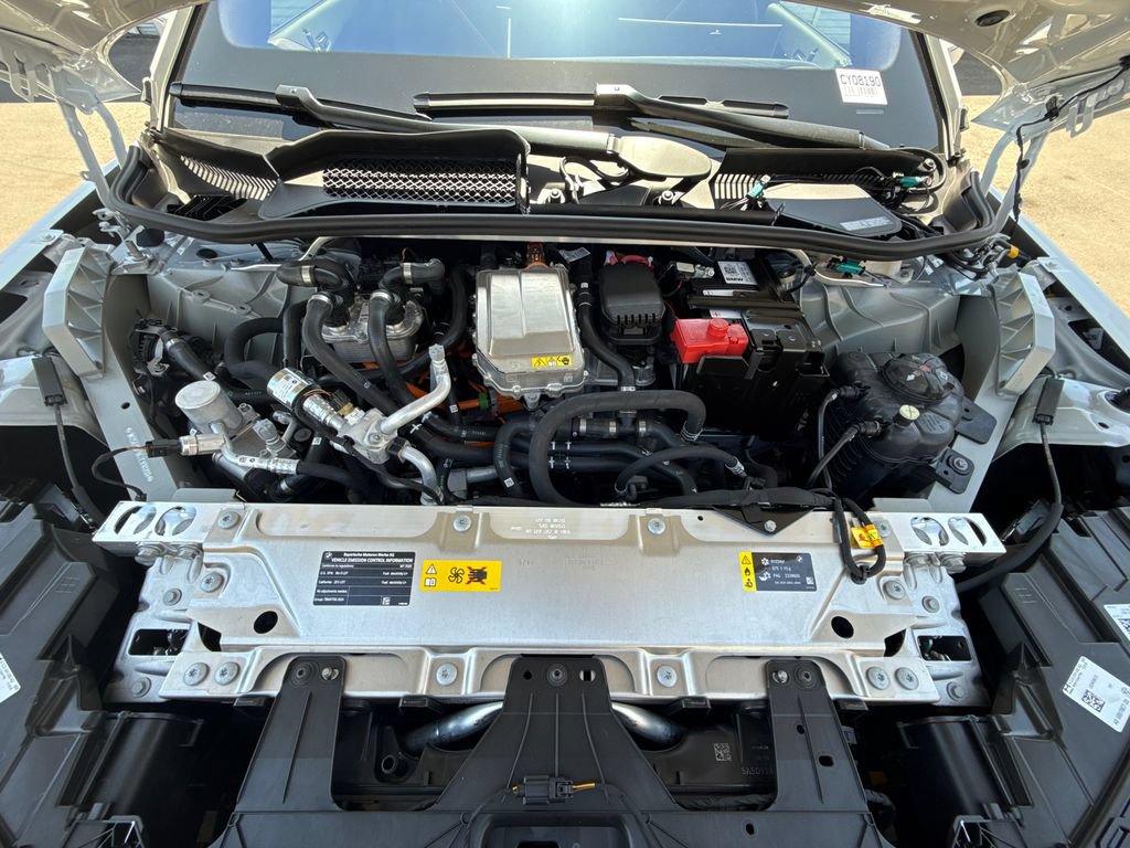 New 2026 BMW iX xDrive45 w/ M Sport Package AWD/4WD image 8