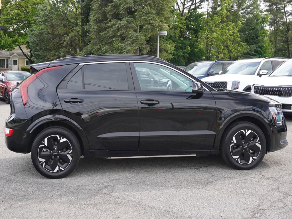 Used 2025 Kia Niro Wind w/ Wind Preserve Package FWD image 17