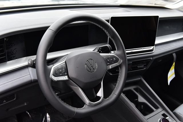 New 2026 Volkswagen Tiguan SE FWD image 13