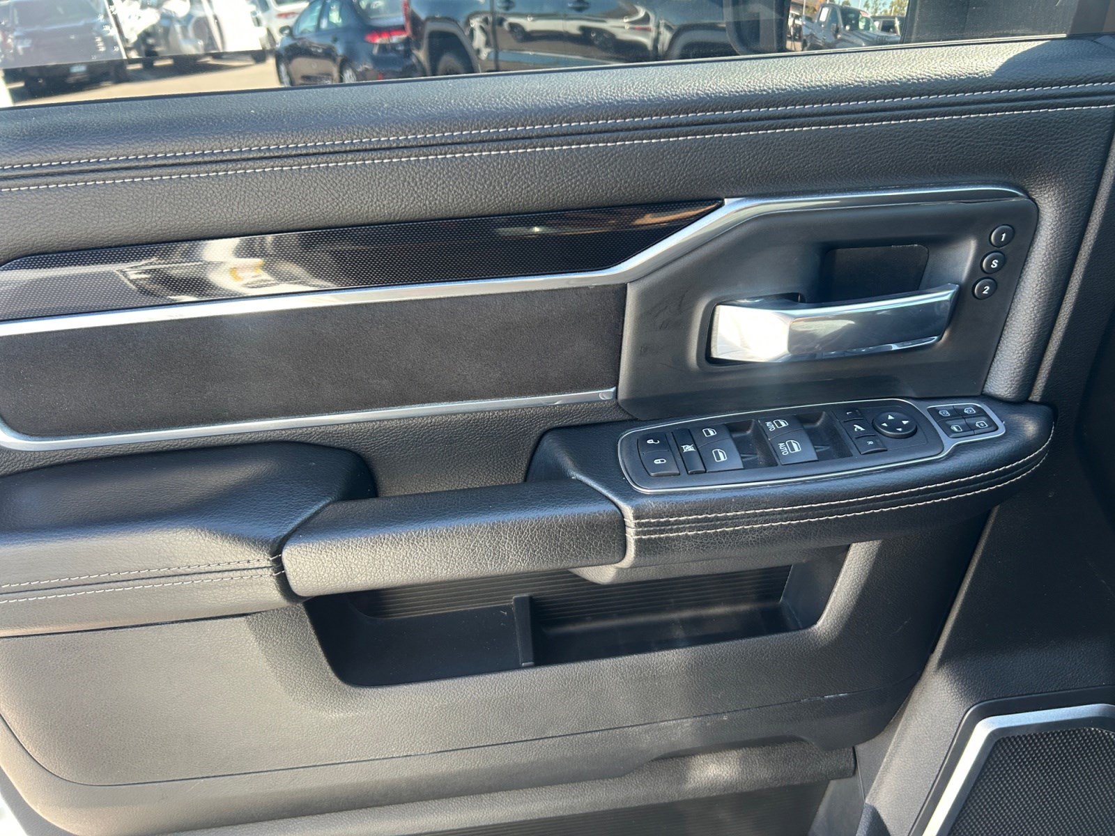 Used 2023 RAM 2500 Laramie w/ Night Edition AWD/4WD image 13