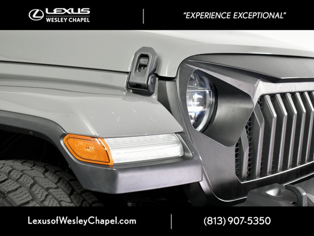 Used 2020 Jeep Wrangler Unlimited Sahara image 3