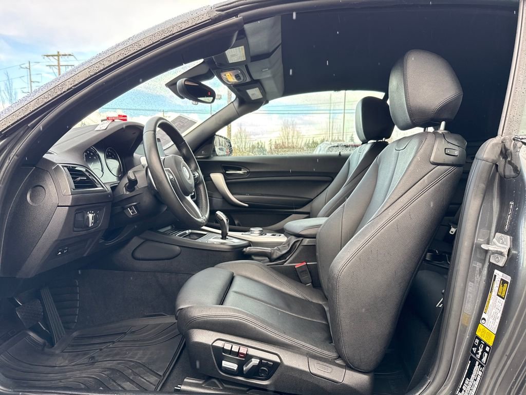 Used 2020 BMW M240i xDrive Convertible w/ Premium Package image 9