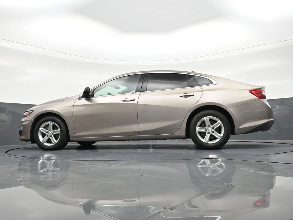 Used 2022 Chevrolet Malibu LS image 24