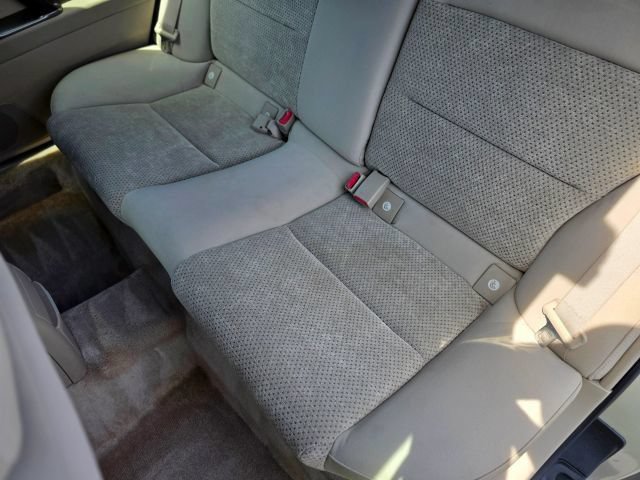 Used 2005 Subaru Outback 2.5i AWD/4WD image 41