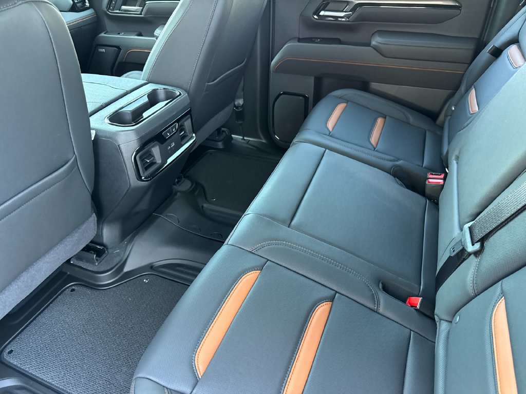 New 2026 GMC Sierra 2500 AT4 w/ Max Trailering Package AWD/4WD image 11