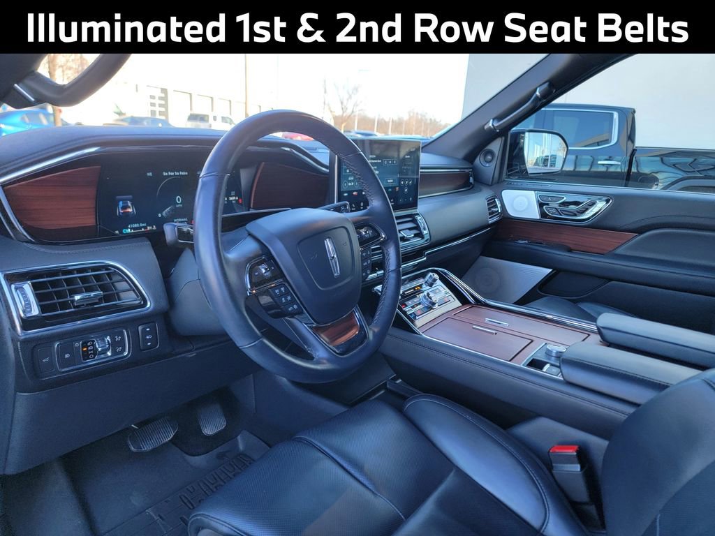 Used 2022 Lincoln Navigator Reserve image 10