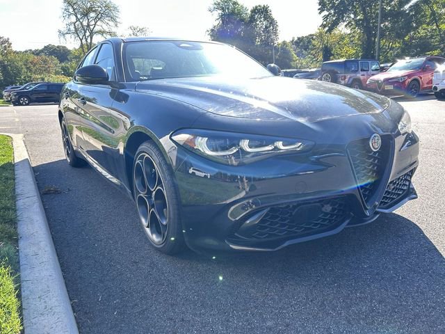 New 2025 Alfa Romeo Giulia AWD w/ Driving Assist Package image 2