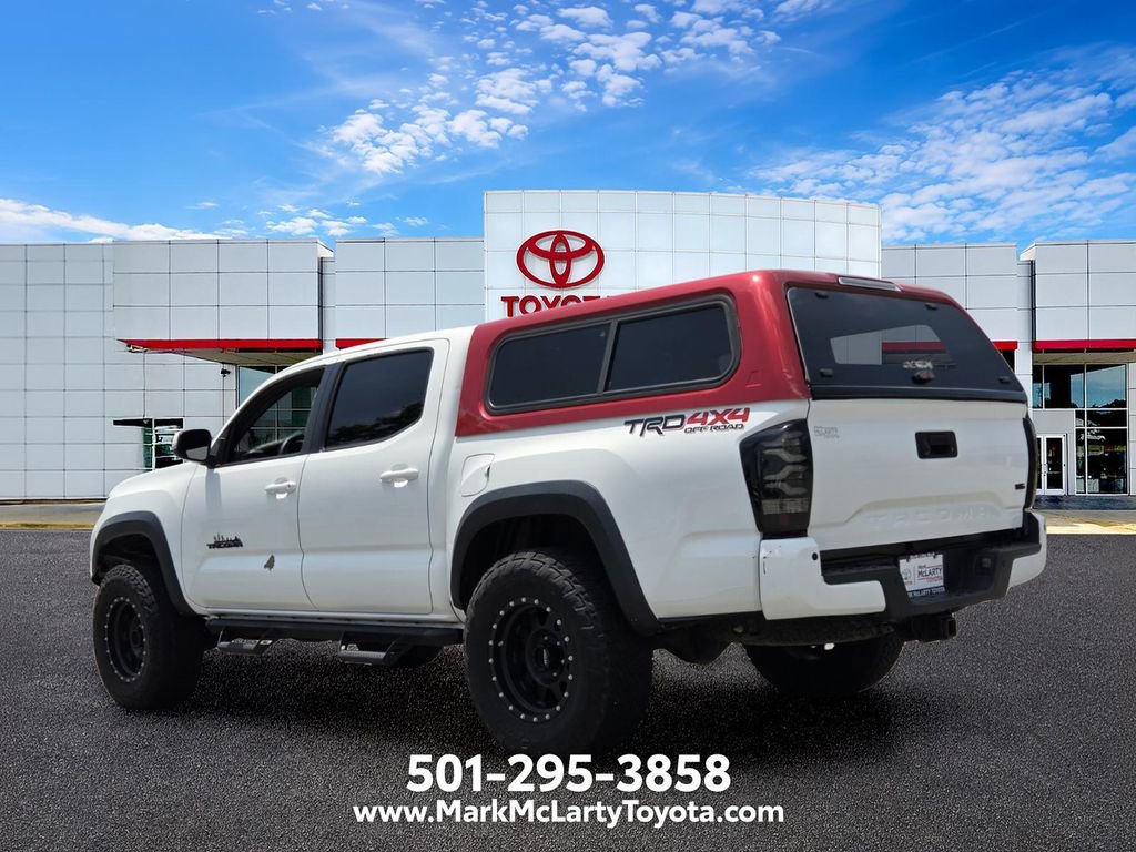 Used 2017 Toyota Tacoma TRD Off-Road AWD/4WD image 3