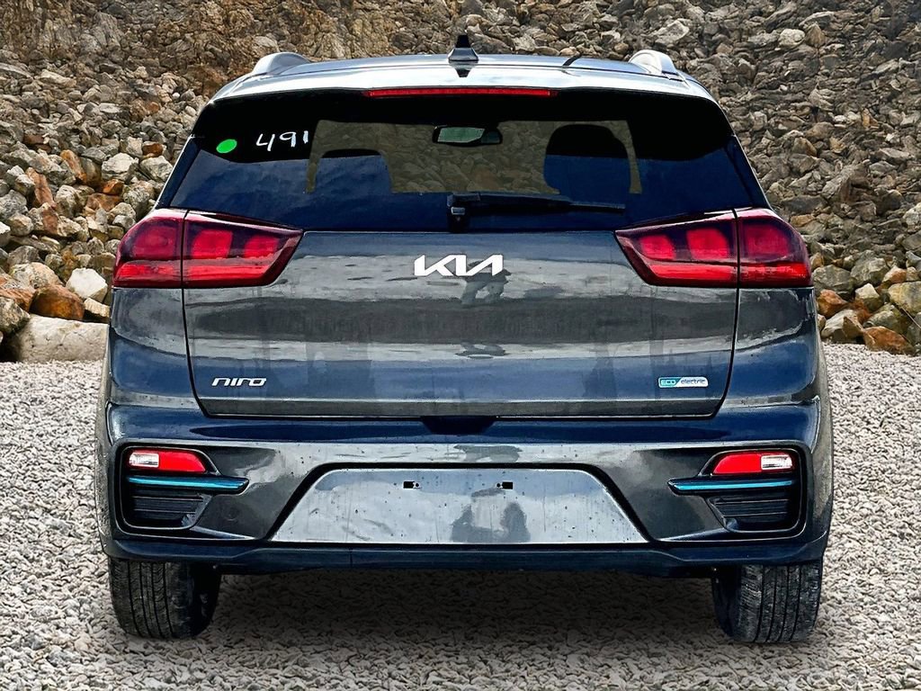 Used 2022 Kia Niro EX w/ Cold Weather Package image 4