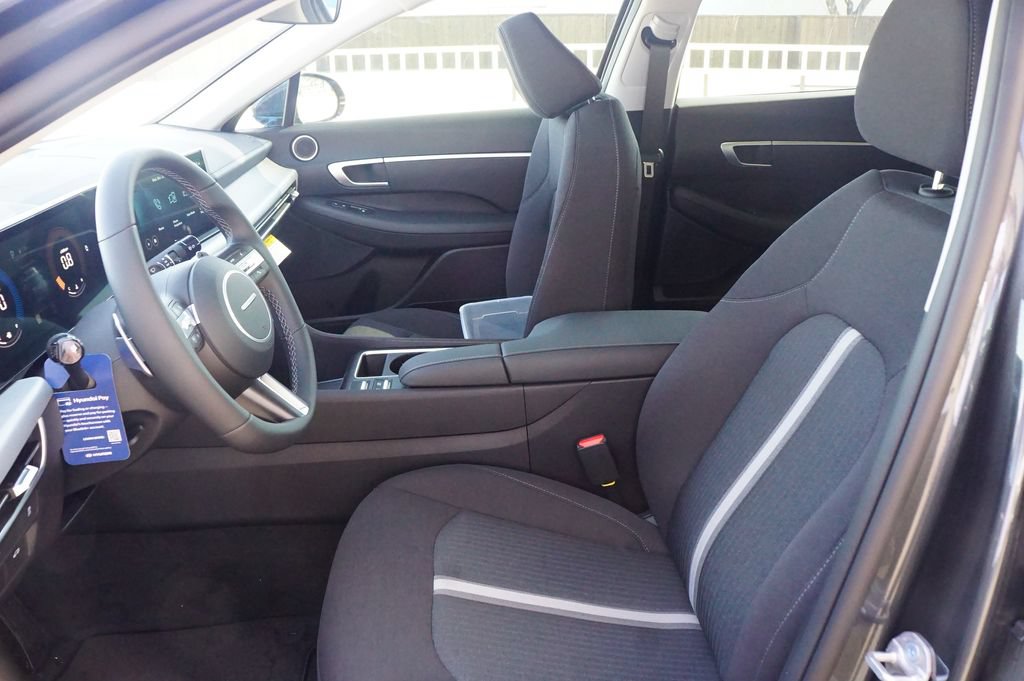 New 2026 Hyundai Sonata SEL FWD image 18