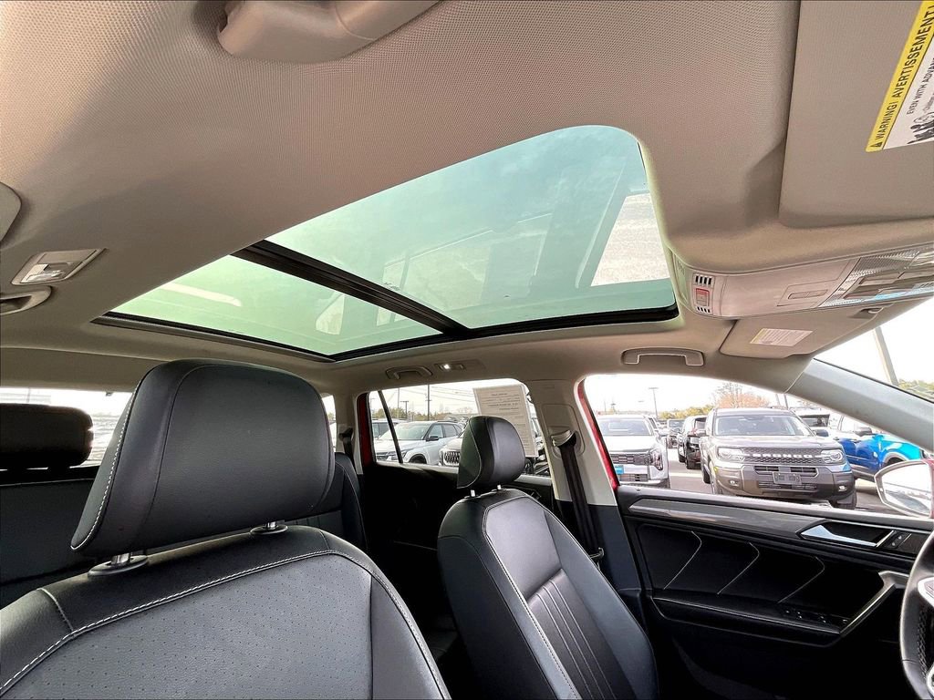 Used 2024 Volkswagen Tiguan SE image 21