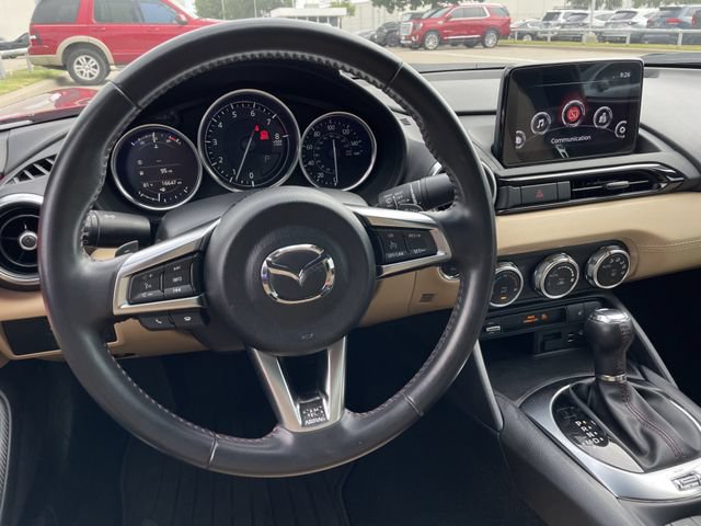 Used 2019 MAZDA MX-5 Miata RF Grand Touring RWD image 12