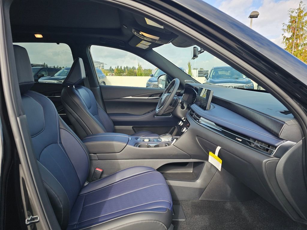 New 2026 INFINITI QX60 Sport image 12