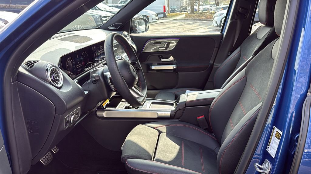Certified 2024 Mercedes-Benz GLB 250 image 17