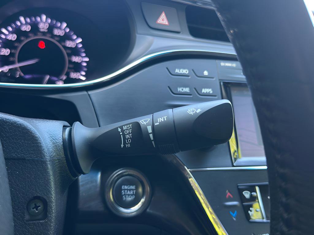 Used 2016 Toyota Avalon XLE image 23