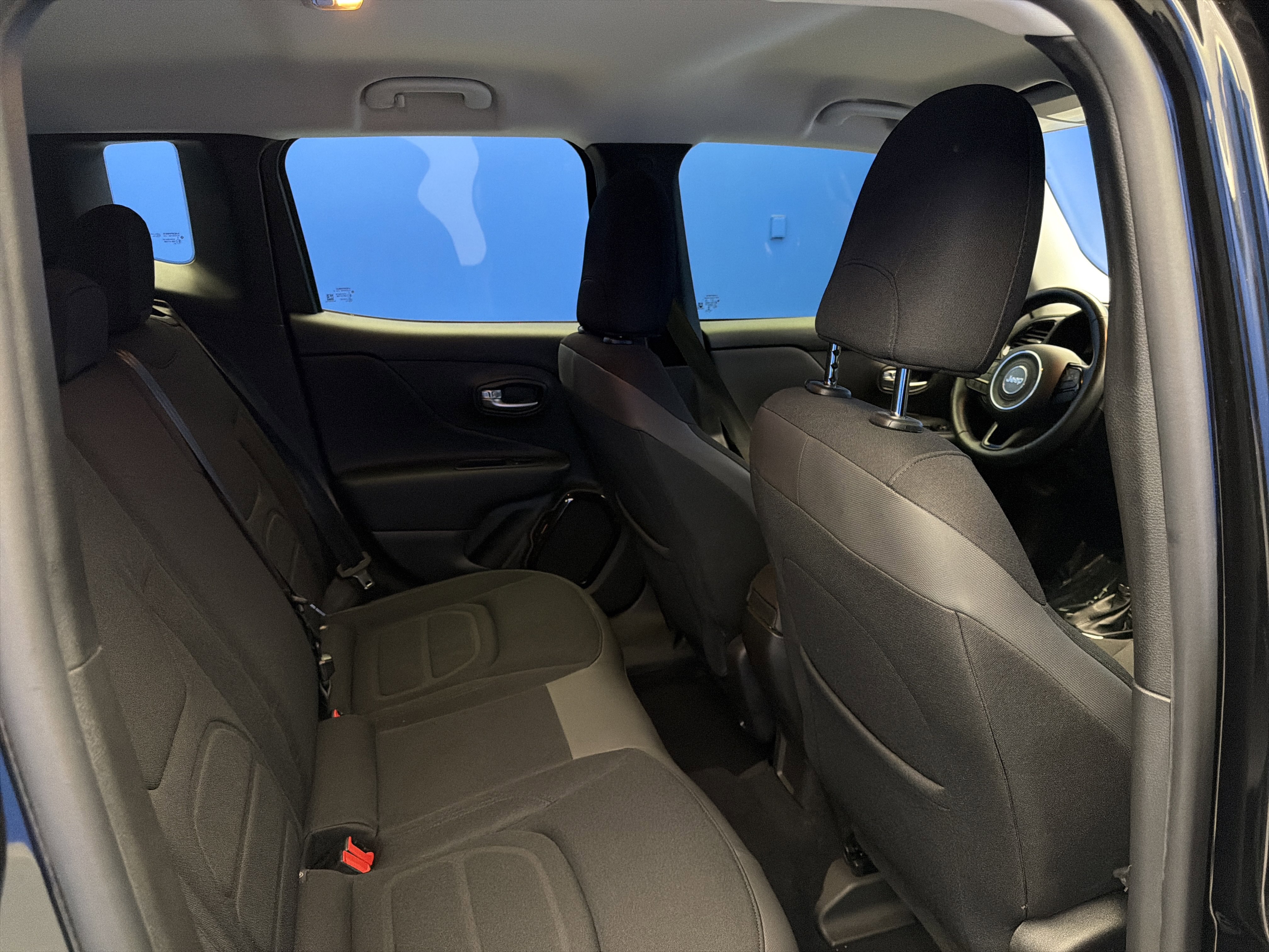 Used 2017 Jeep Renegade Altitude AWD/4WD image 25