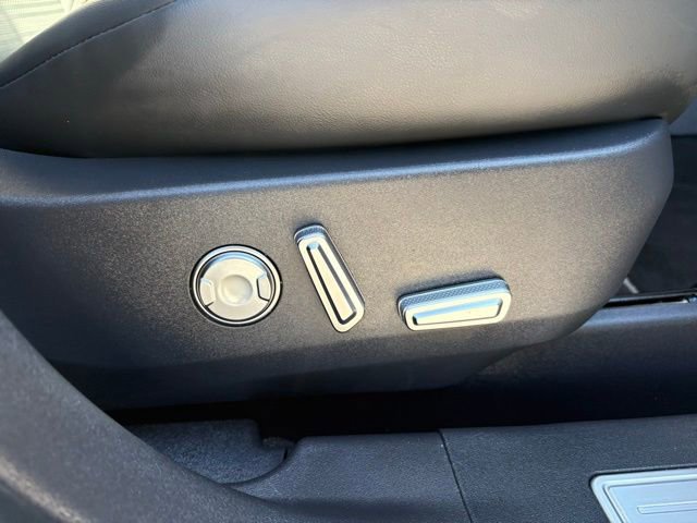 Used 2024 Lincoln Nautilus Reserve image 30