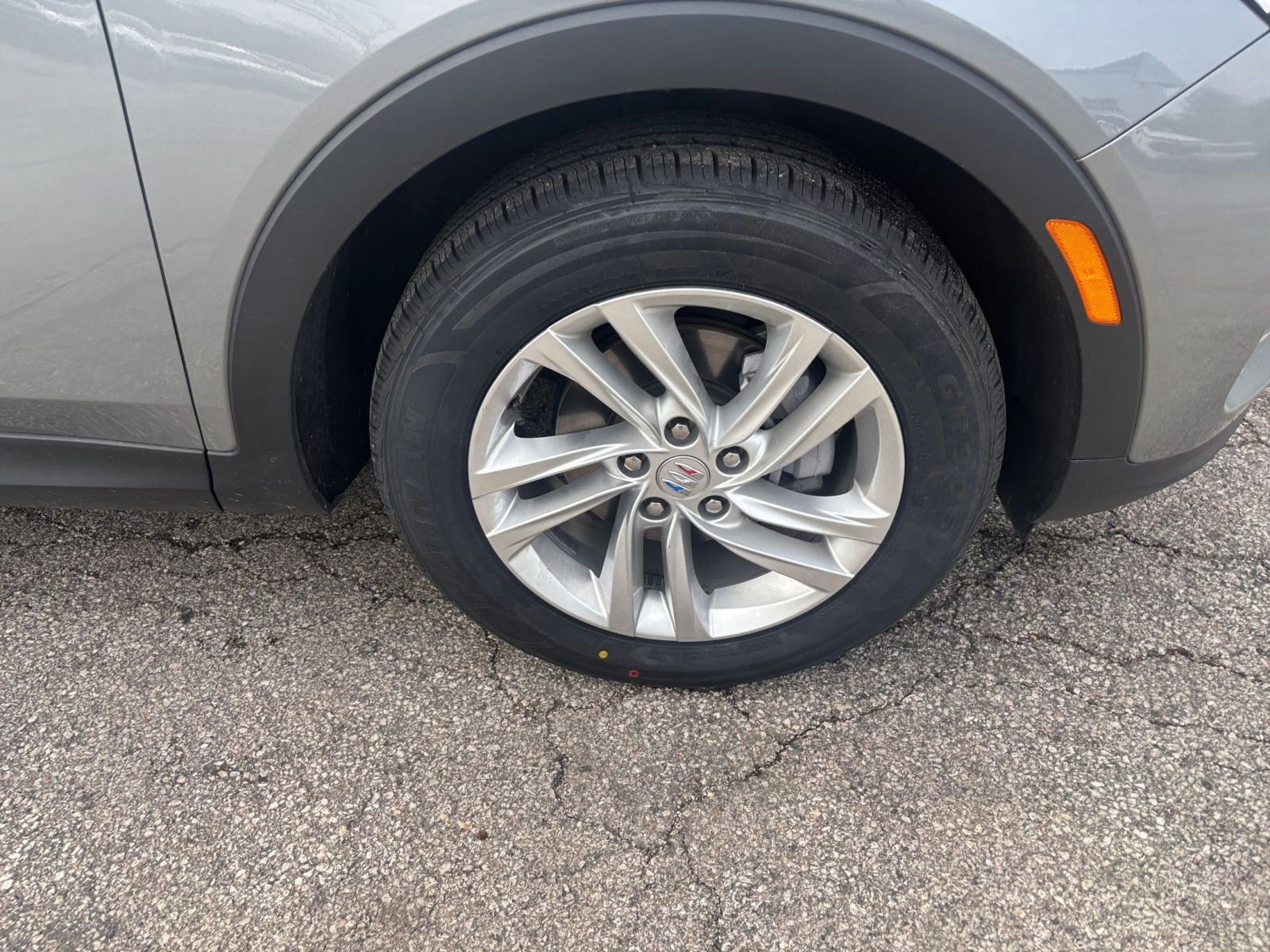 Used 2025 Buick Envista Preferred image 29